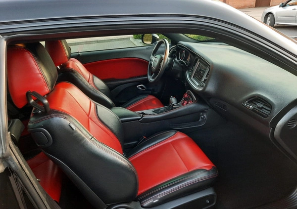 Dodge Challenger cena 135000 przebieg: 25993, rok produkcji 2019 z Jedlicze małe 742